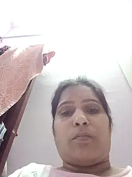 Snapshot of aliya-jaan71 chatting on October 12, 2025, 9:30 am aliya-jaan71 online show from October 12, 2025, 9:30 am