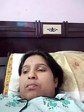 Snapshot of aliya-jaan71 chatting on November 6, 2025, 1:45 pm aliya-jaan71 online show from November 6, 2025, 1:45 pm