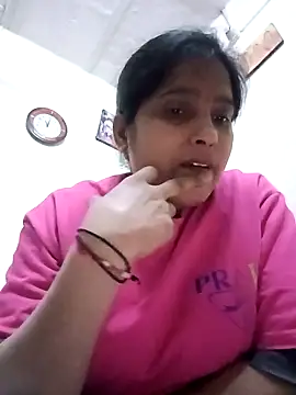 Snapshot of aliya-jaan71 chatting on November 27, 2025, 5:26 pm aliya-jaan71 online show from November 27, 2025, 5:26 pm