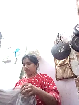 Snapshot of aliya-jaan71 chatting on December 5, 2025, 12:03 pm aliya-jaan71 online show from December 5, 2025, 12:03 pm