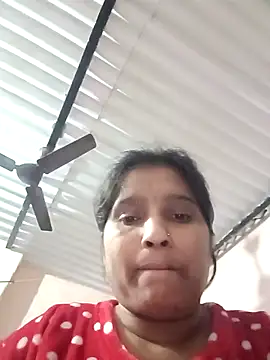 Snapshot of aliya-jaan71 chatting on December 15, 2025, 6:12 pm aliya-jaan71 online show from December 15, 2025, 6:12 pm