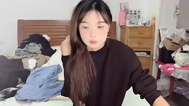 Snapshot of Akong11 chatting on September 22, 2025, 2:08 pm Akong11 online show from September 22, 2025, 2:08 pm