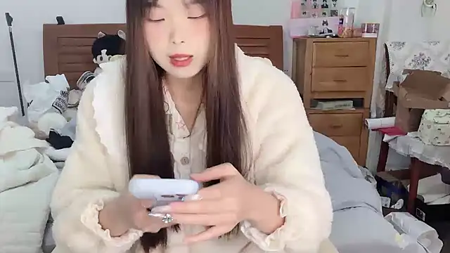 Snapshot of Akong11 chatting on November 22, 2025, 3:38 am Akong11 online show from November 22, 2025, 3:38 am