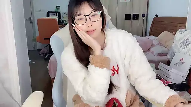 Snapshot of Akong11 chatting on December 18, 2025, 3:12 am Akong11 online show from December 18, 2025, 3:12 am