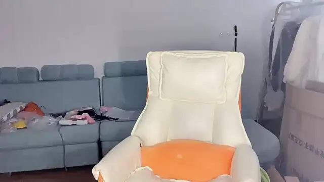 Snapshot of Akong11 chatting on February 28, 2026, 6:25 am Akong11 online show from February 28, 2026, 6:25 am