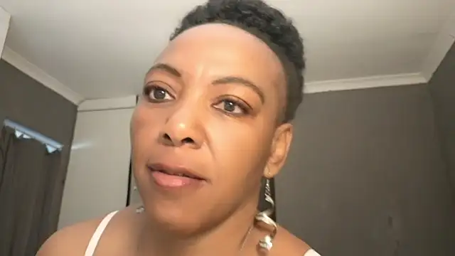 Snapshot of Lillyan_N chatting on January 9, 2026, 6:38 am Lillyan N online show from January 9, 2026, 6:38 am