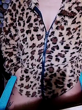 Ninus7 online show from November 26, 2025, 4:35 am