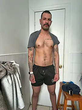 Snapshot of latinoxx1992 chatting on February 7, 2026, 1:48 pm latinoxx1992 online show from February 7, 2026, 1:48 pm