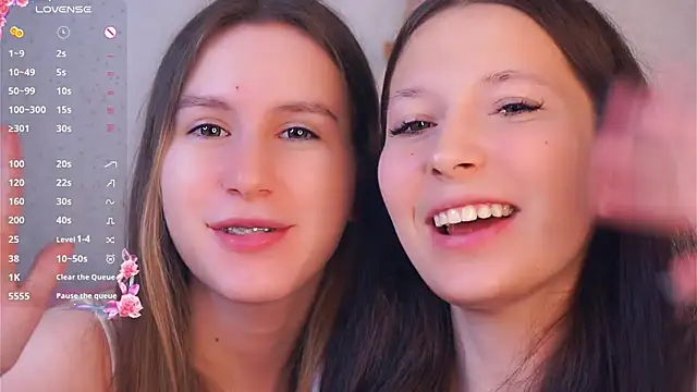 GabrielleLynchard online show from November 25, 2025, 8:31 pm