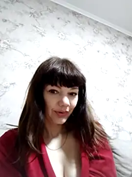 AliceSwan1122 online show from May 17, 2026, 8:27 pm
