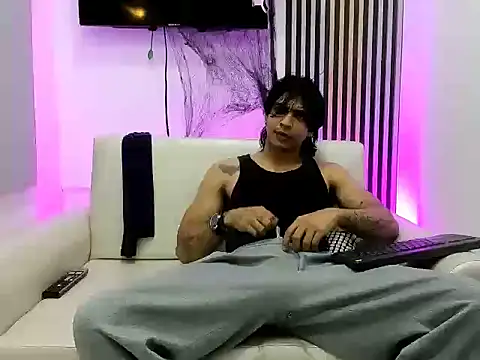 toji luxxer online show from October 28, 2025, 9:17 pm