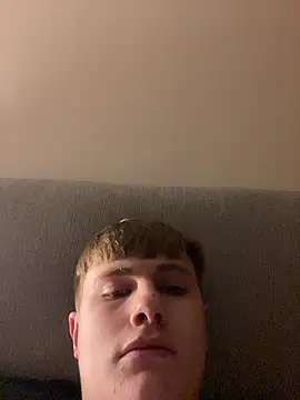 Snapshot of Sammyboy2211 chatting on January 12, 2026, 1:11 am Sammyboy2211 online show from January 12, 2026, 1:11 am