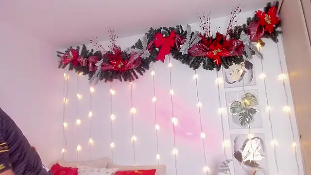 Snapshot of Susy_spark chatting on December 21, 2025, 12:29 am Susy spark online show from December 21, 2025, 12:29 am