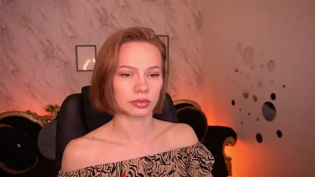 Snapshot of ShyySiren chatting on May 25, 2026, 7:36 am ShyySiren online show from May 25, 2026, 7:36 am