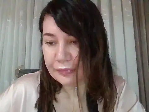 Snapshot of Lomivah chatting on January 16, 2026, 3:05 pm Lomivah online show from January 16, 2026, 3:05 pm