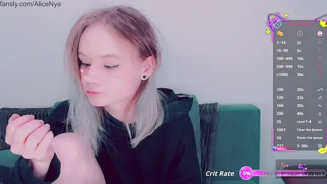 AliceNya cute online show from October 16, 2025, 4:35 am