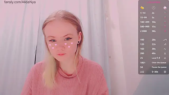 Snapshot of AliceNya_cute chatting on January 13, 2026, 6:18 am AliceNya cute online show from January 13, 2026, 6:18 am