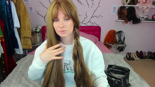 Snapshot of SabrinaRayX chatting on February 20, 2026, 1:11 pm SabrinaRayX online show from February 20, 2026, 1:11 pm