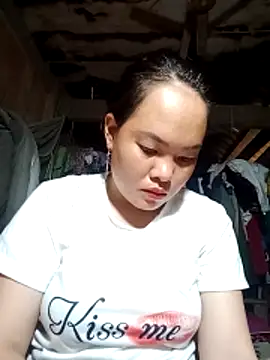 emilyzz online show from April 14, 2026, 1:11 am