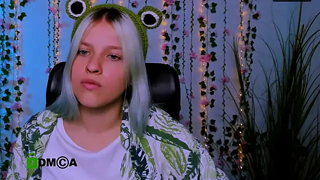 kaela spell  online show from October 2, 2025, 1:18 pm