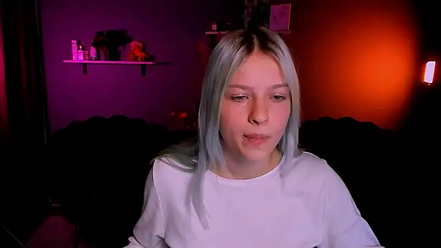 kaela spell  online show from October 17, 2025, 1:03 pm