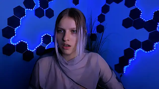 kaela spell  online show from May 15, 2026, 12:06 am