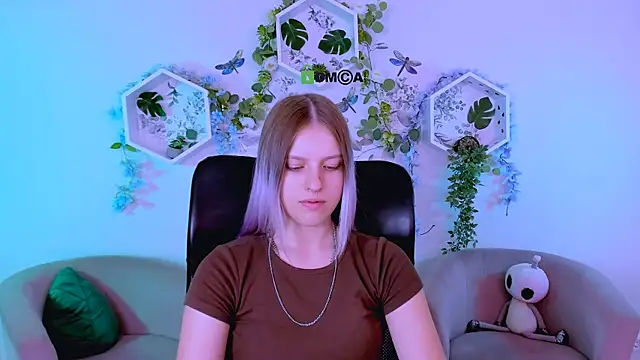 kaela spell  online show from August 6, 2026, 9:39 pm
