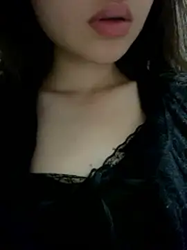 Snapshot of Bella_sexy98 chatting on January 13, 2026, 7:13 am Bella sexy98 online show from January 13, 2026, 7:13 am