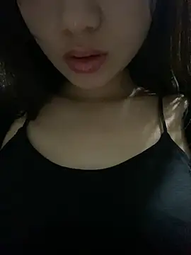 Snapshot of Bella_sexy98 chatting on February 2, 2026, 2:43 am Bella sexy98 online show from February 2, 2026, 2:43 am