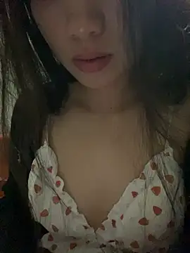 Snapshot of Bella_sexy98 chatting on February 2, 2026, 2:49 pm Bella sexy98 online show from February 2, 2026, 2:49 pm