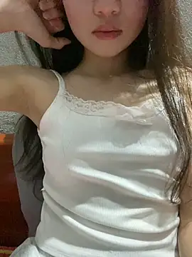 Snapshot of Bella_sexy98 chatting on April 5, 2026, 2:25 pm Bella sexy98 online show from April 5, 2026, 2:25 pm