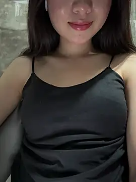 Snapshot of Bella_sexy98 chatting on April 16, 2026, 5:41 am Bella sexy98 online show from April 16, 2026, 5:41 am