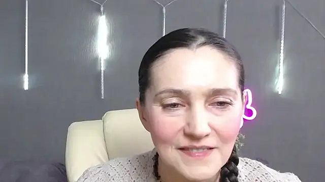 TayaFinch online show from March 22, 2026, 1:14 pm