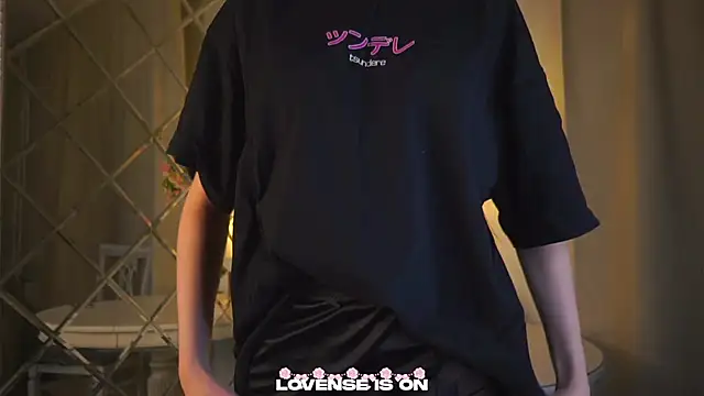 DarcyAspacio online show from December 3, 2025, 11:19 am