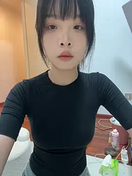 Snapshot of qiqi_x chatting on May 24, 2026, 2:00 pm qiqi x online show from May 24, 2026, 2:00 pm