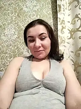 Snapshot of Mia24Blove chatting on January 16, 2026, 3:27 pm Mia24Blove online show from January 16, 2026, 3:27 pm