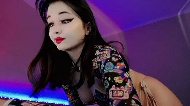 Dazzl1ngFire online show from October 13, 2025, 4:45 am