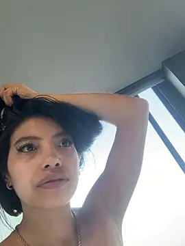 Snapshot of Tiffany_Low chatting on February 21, 2026, 12:06 pm Tiffany Low online show from February 21, 2026, 12:06 pm