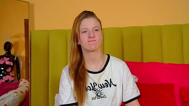 Snapshot of BeatriceBinoche chatting on February 24, 2026, 6:22 am BeatriceBinoche online show from February 24, 2026, 6:22 am