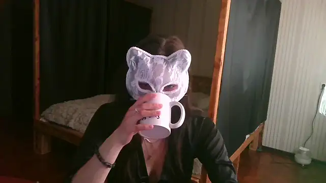 EthelsLover online show from April 5, 2026, 7:05 am