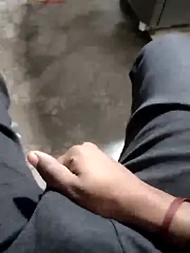 samsharma- online show from December 15, 2025, 7:23 am