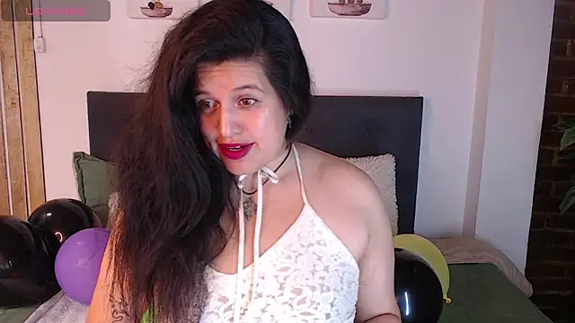 Andrea secret  online show from November 21, 2025, 2:27 pm