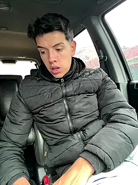 Snapshot of mattebret11 chatting on November 6, 2025, 2:29 pm mattebret11 online show from November 6, 2025, 2:29 pm