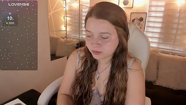 sophiee09  online show from January 6, 2026, 5:05 pm