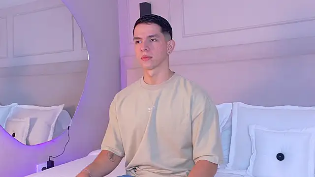 ZaneDawson online show from November 22, 2025, 11:48 pm