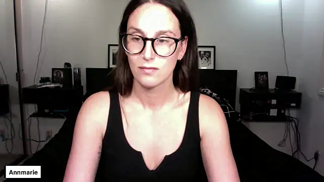 annmarieferrara online show from November 12, 2025, 3:40 am