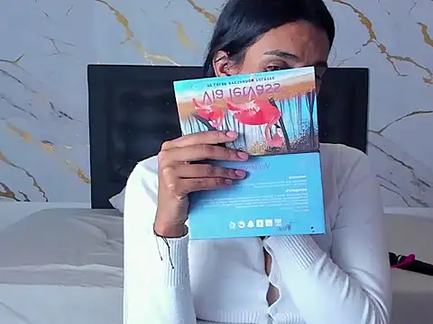 Jessicapethersonn online show from October 25, 2025, 1:51 pm