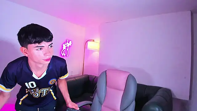 Peter chase online show from December 3, 2025, 6:17 pm