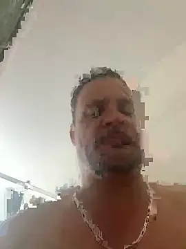 Snapshot of Andys828282 chatting on December 18, 2025, 6:25 pm Andys828282 online show from December 18, 2025, 6:25 pm