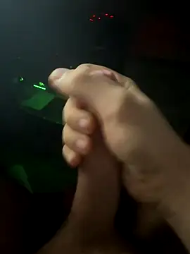 jstntz online show from December 3, 2025, 10:52 pm